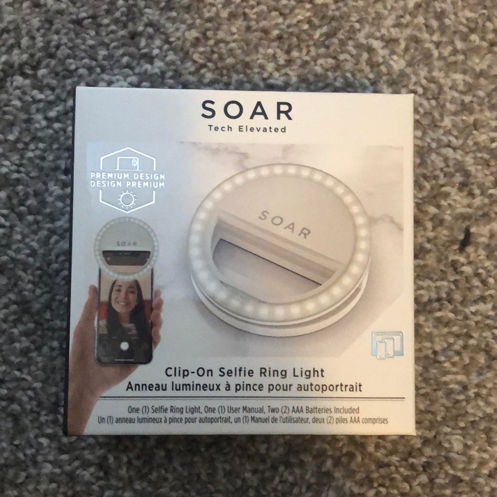 SOAR clip on selfie ring light